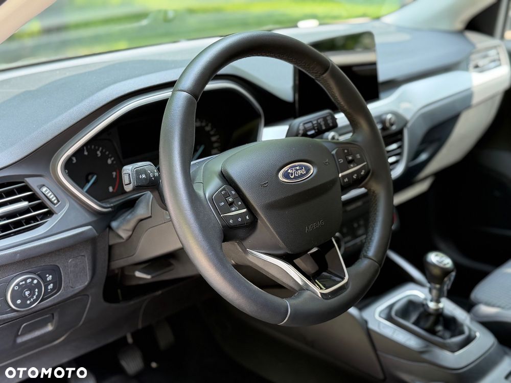 Ford Focus 1.0 EcoBoost Trend Edition - 15