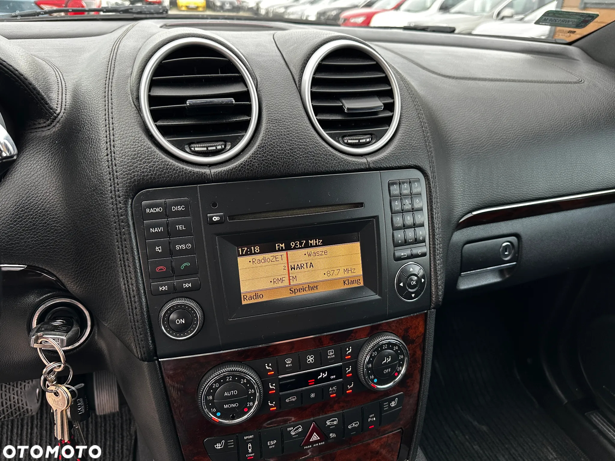 Mercedes-Benz ML - 12