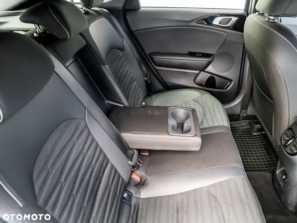 Kia ProCeed 1.5 T-GDI GT Line DCT - 28