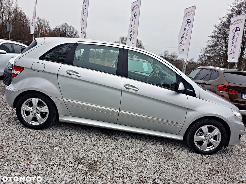 Mercedes-Benz Klasa B 180 BlueEFFICIENCY SPORT EDITION - 35