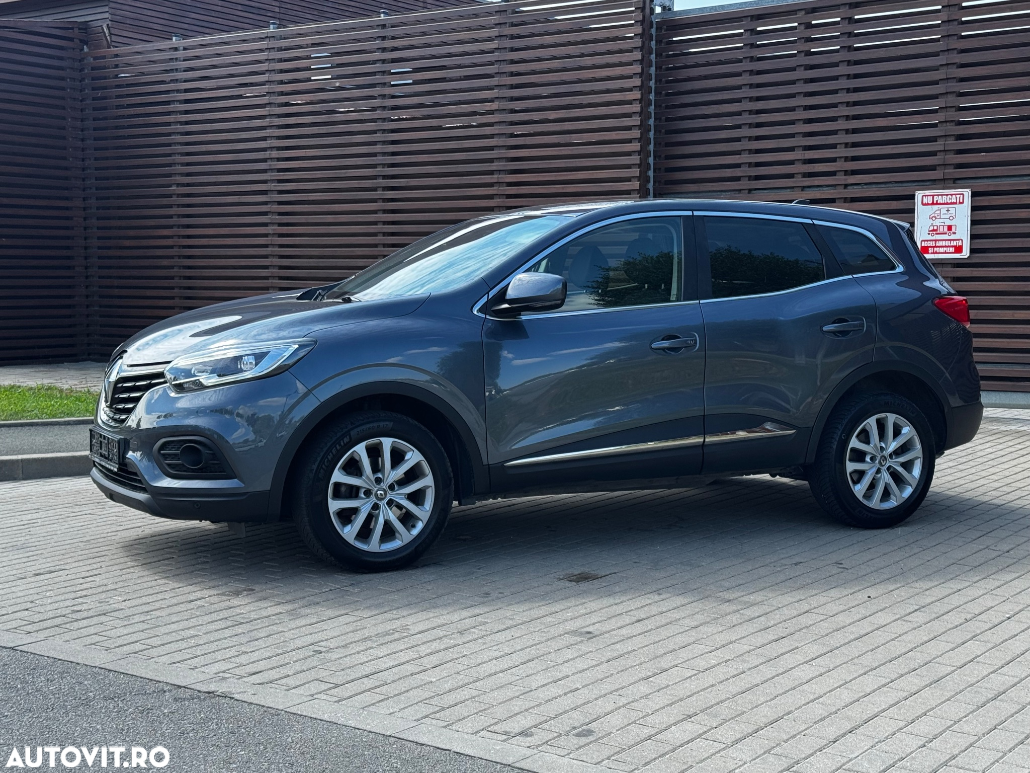 Renault Kadjar TCe 140 GPF BUSINESS EDITION - 10