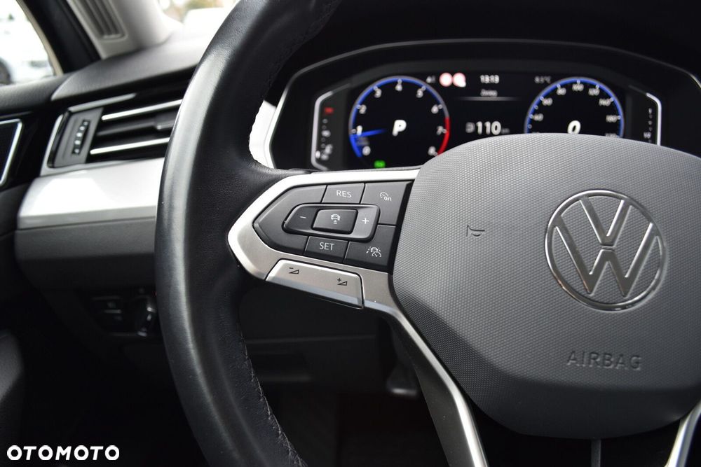 Volkswagen Passat 2.0 TSI Business DSG - 13