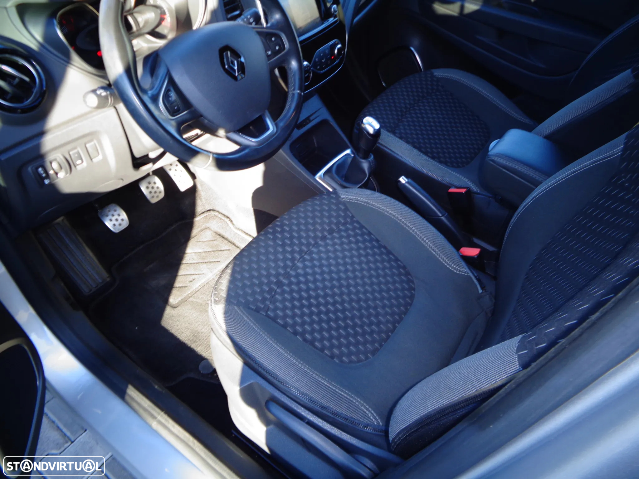 Renault Captur 0.9 TCE Exclusive - 10