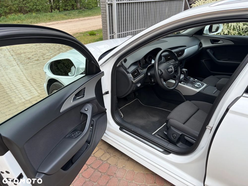 Audi A6 Avant 2.0 TDI Ultra S tronic - 16