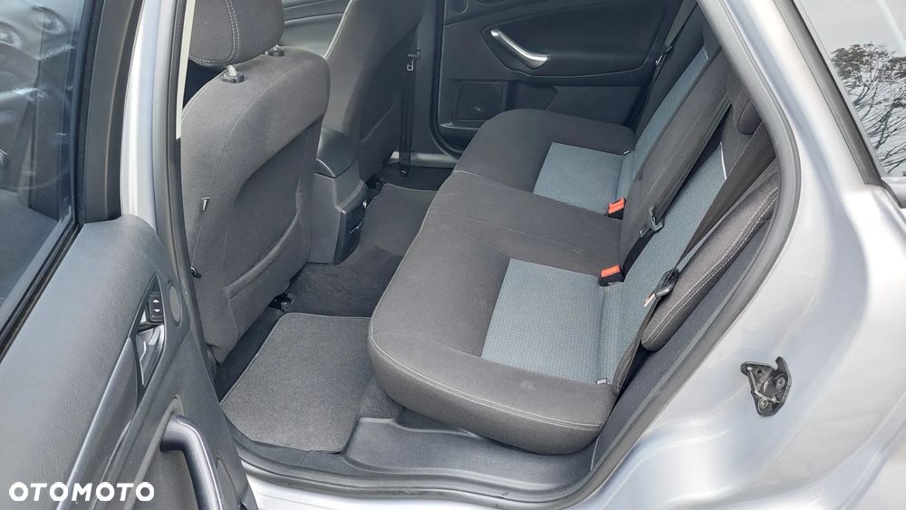 Ford Mondeo Turnier 2.0 TDCi Trend - 9