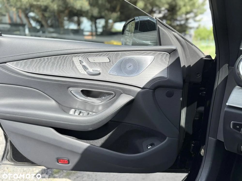 Mercedes-Benz CLS - 12