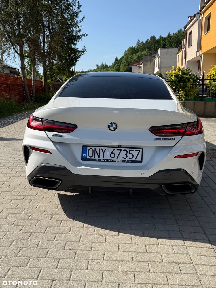 BMW Seria 8 - 3