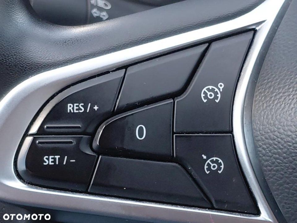 Renault Clio - 10