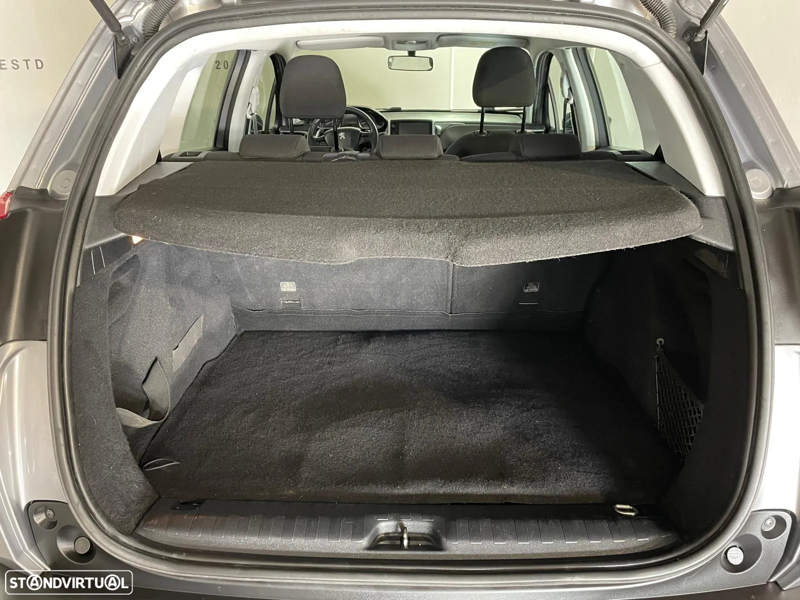 Peugeot 2008 - 12