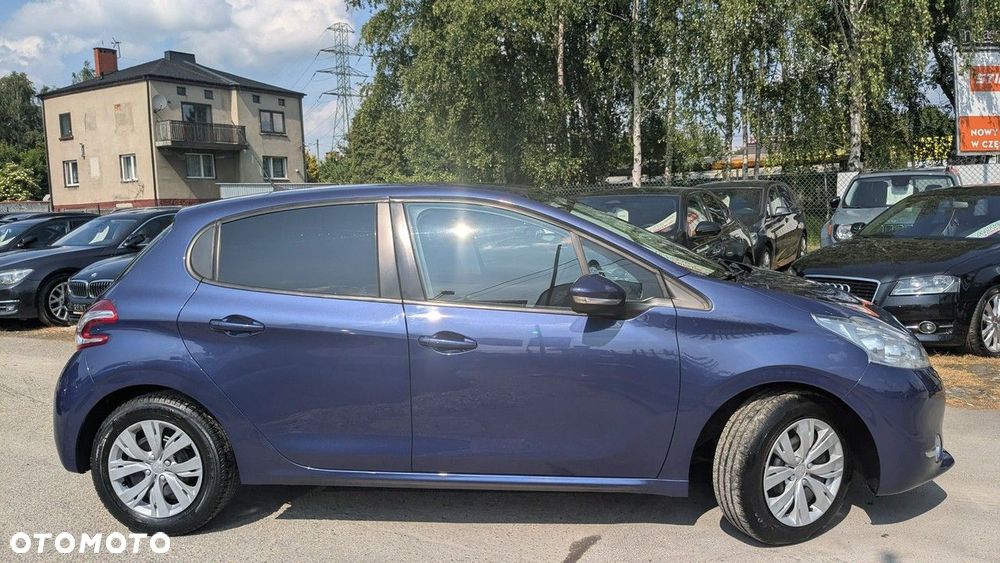 Peugeot 208 - 9