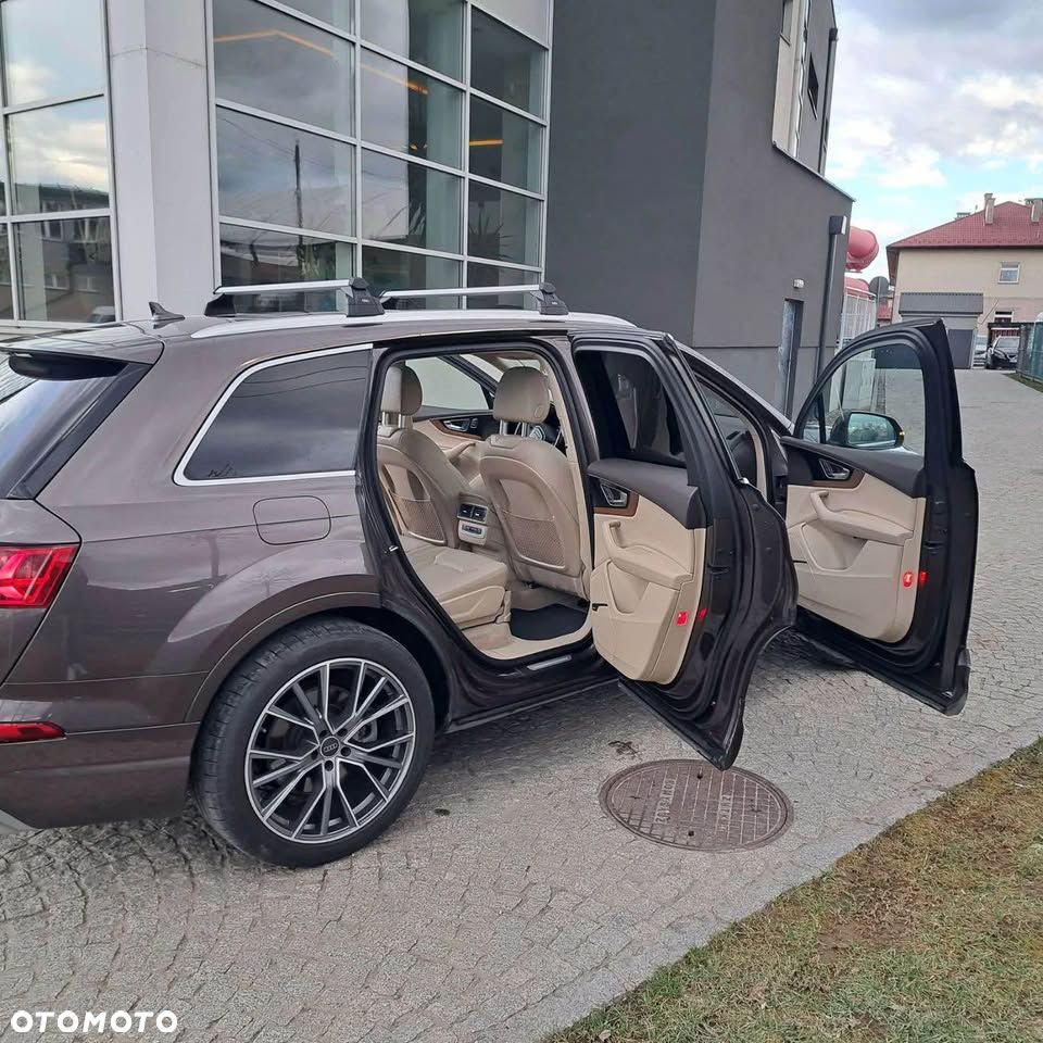 Audi Q7 - 7