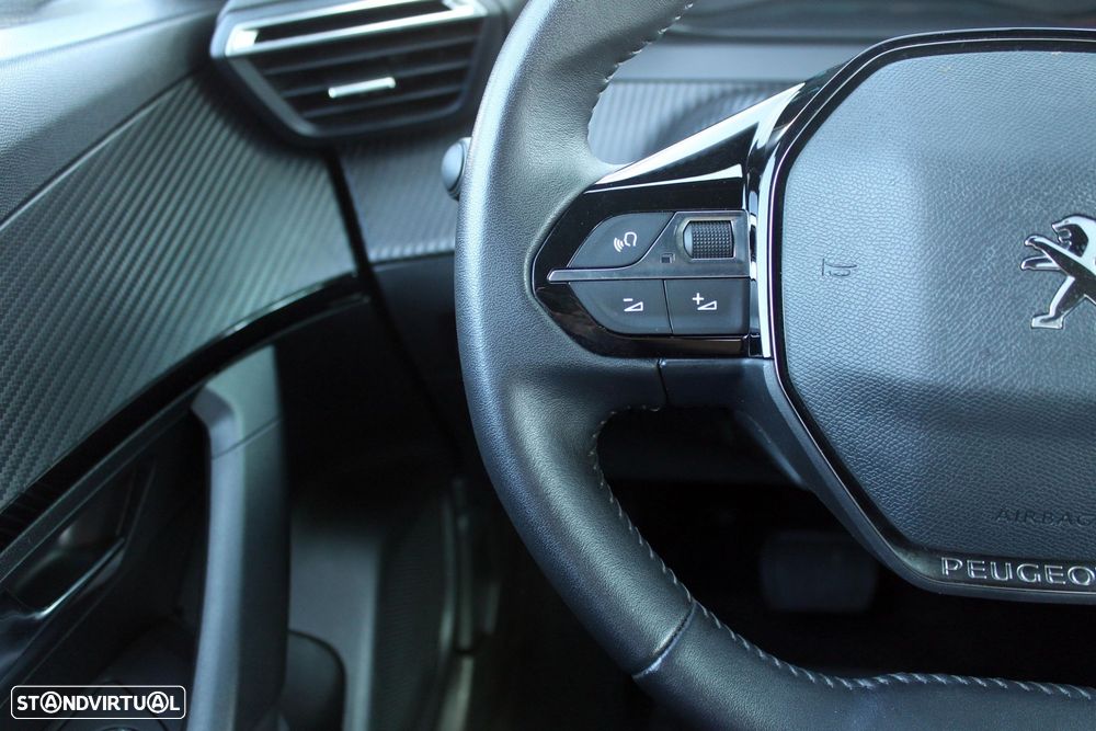 Peugeot e-2008 50 kWh Active Pack - 11