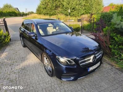 Mercedes-Benz Klasa E 220 d 4-Matic 9G-TRONIC - 23