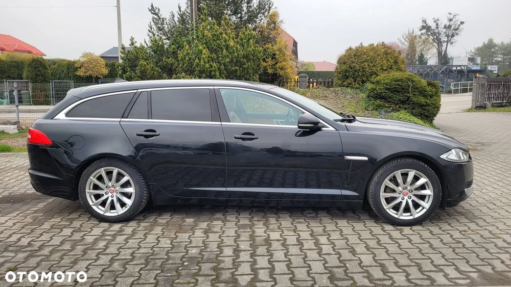 Jaguar XF 2.2 D Premium Luxury - 5