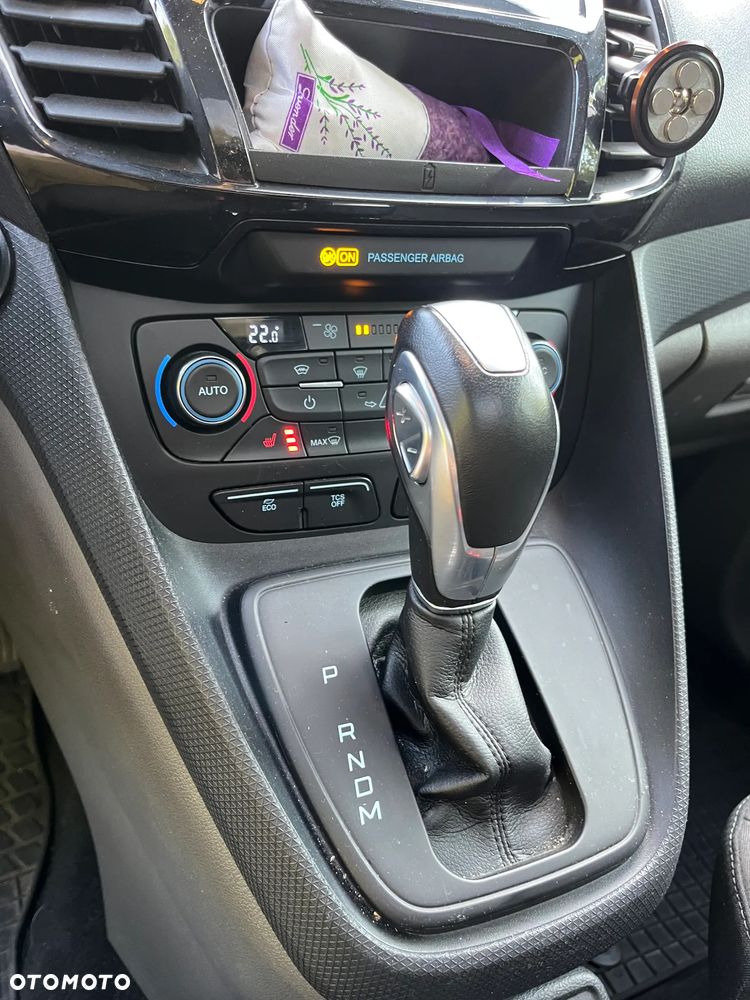 Ford Tourneo Connect - 16