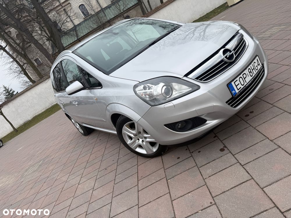 Opel Zafira 1.8 Family - 1