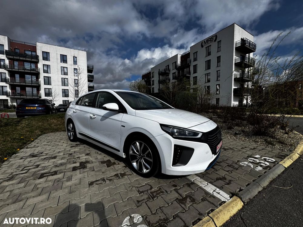 Hyundai IONIQ 1.6 GDI Premium - 7