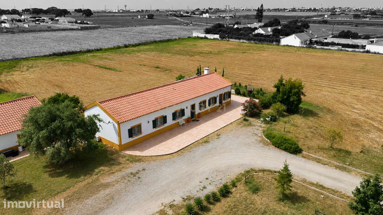 Quinta de Charme com 2,5 Hectares | Moradia Remodelada | Potencial par - Grande imagem: 4/7