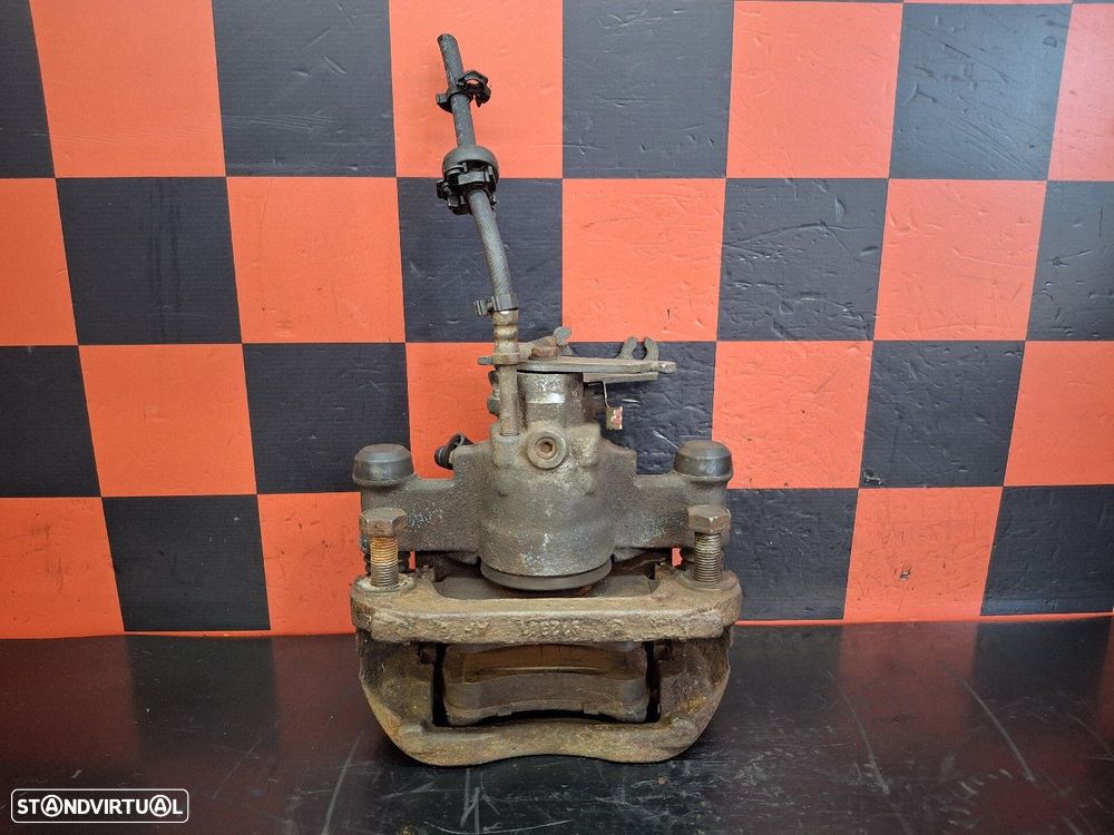 Pinça Travão Trás Esquerda Iveco Daily V Caixa/Combi - 2