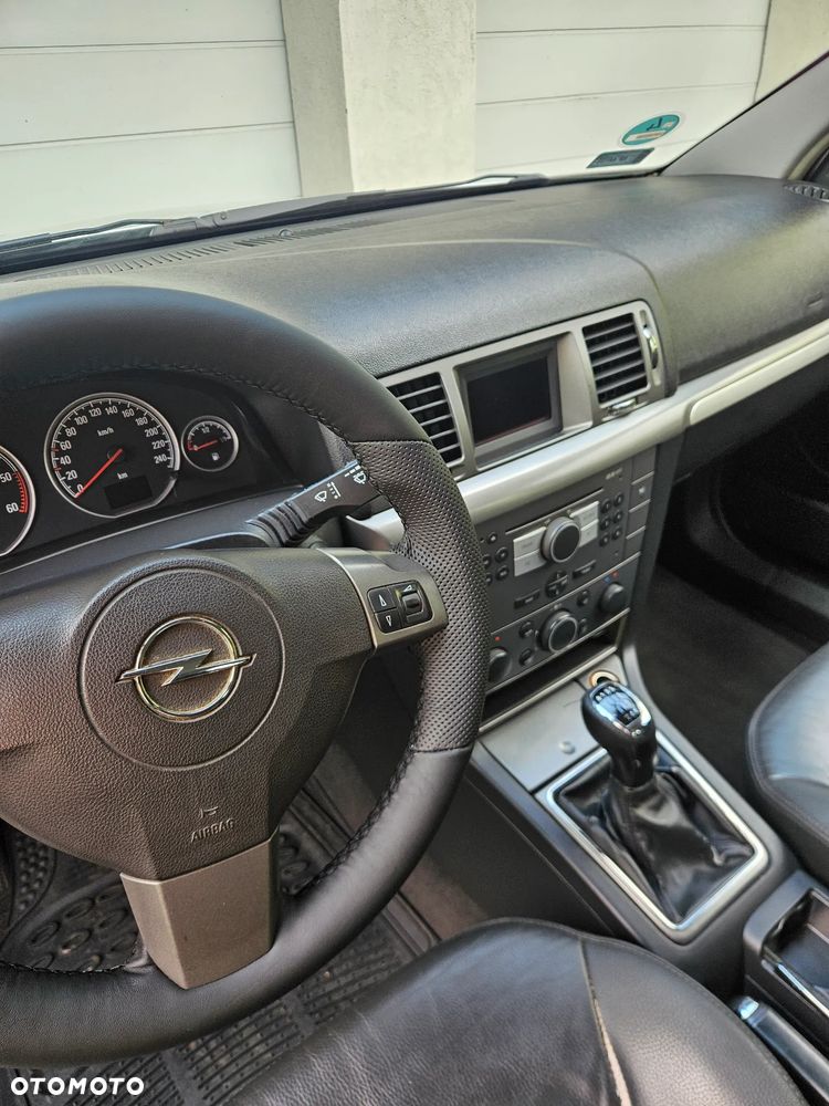 Opel Vectra 1.9 CDTI Cosmo - 10