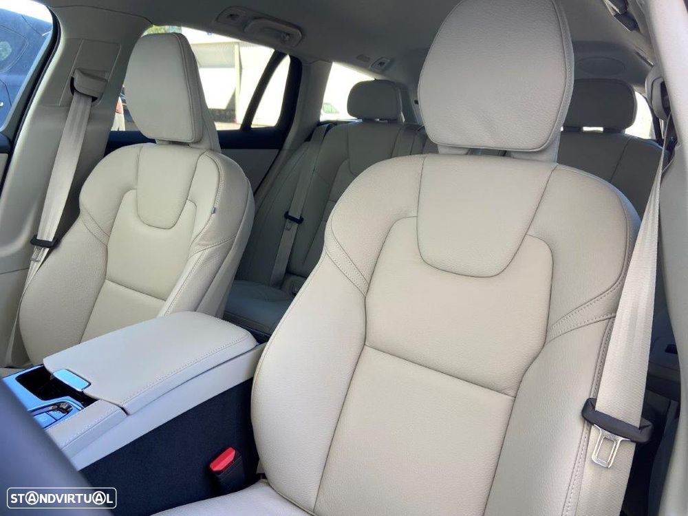 Volvo V60 2.0 T6 AWD TE Plus Bright - 12