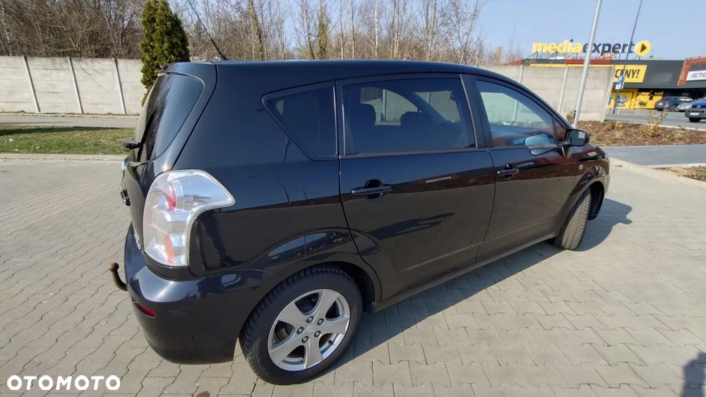 Toyota Corolla Verso - 17