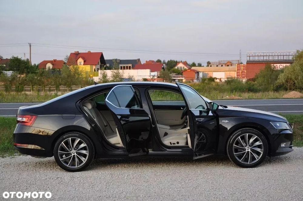 Skoda Superb 2.0 TSI L&K DSG - 2