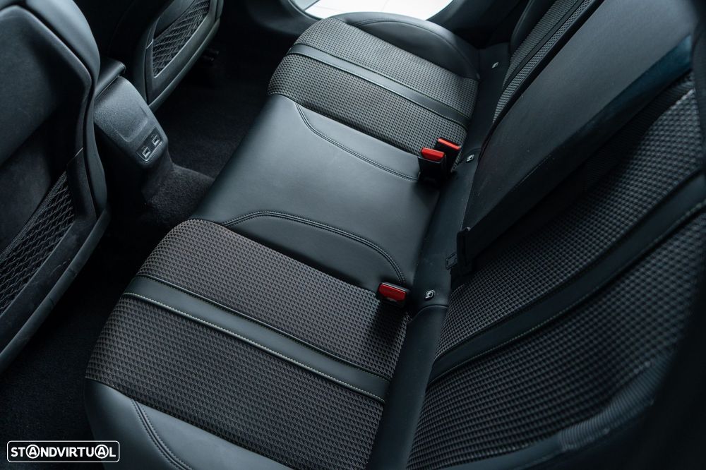 Peugeot 208 1.2 PureTech GT EAT8 - 7