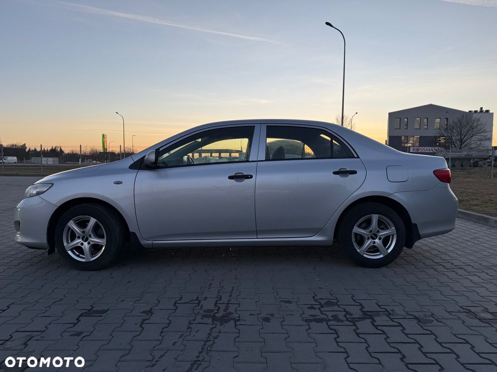 Toyota Corolla 1.4 VVT-i Luna - 7