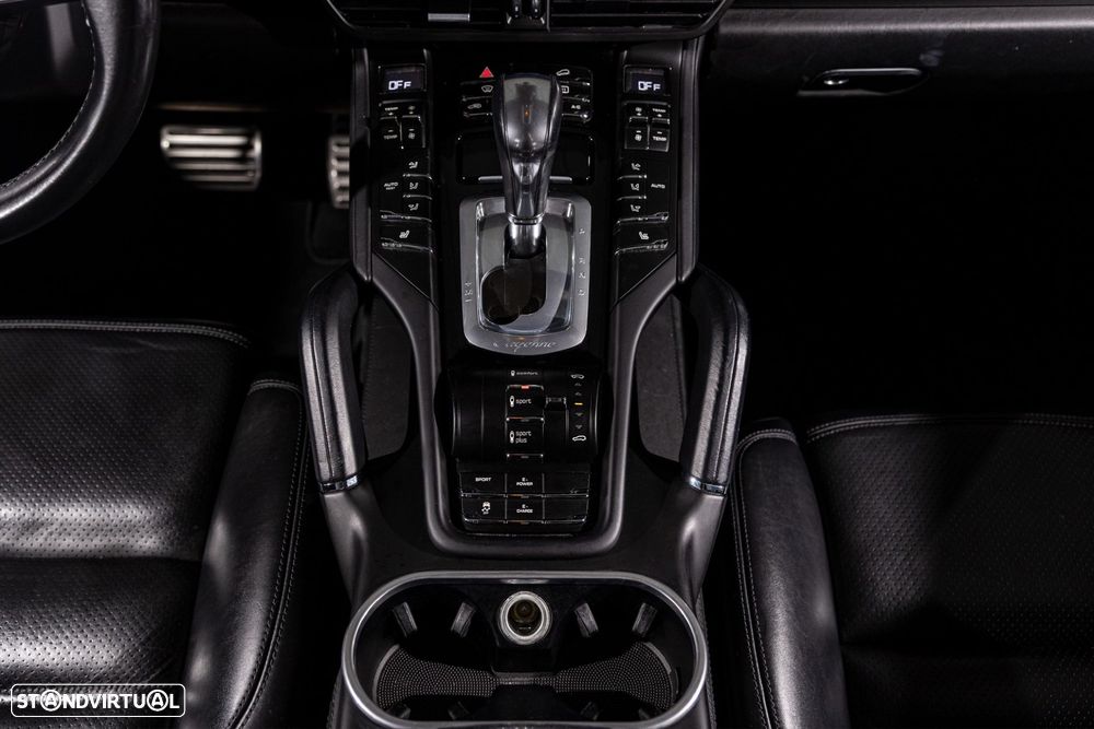 Porsche Cayenne S E-Hybrid - 15