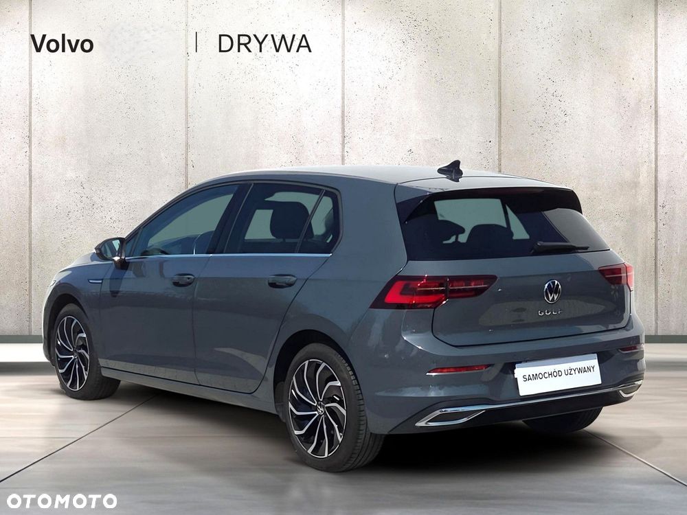 Volkswagen Golf - 3