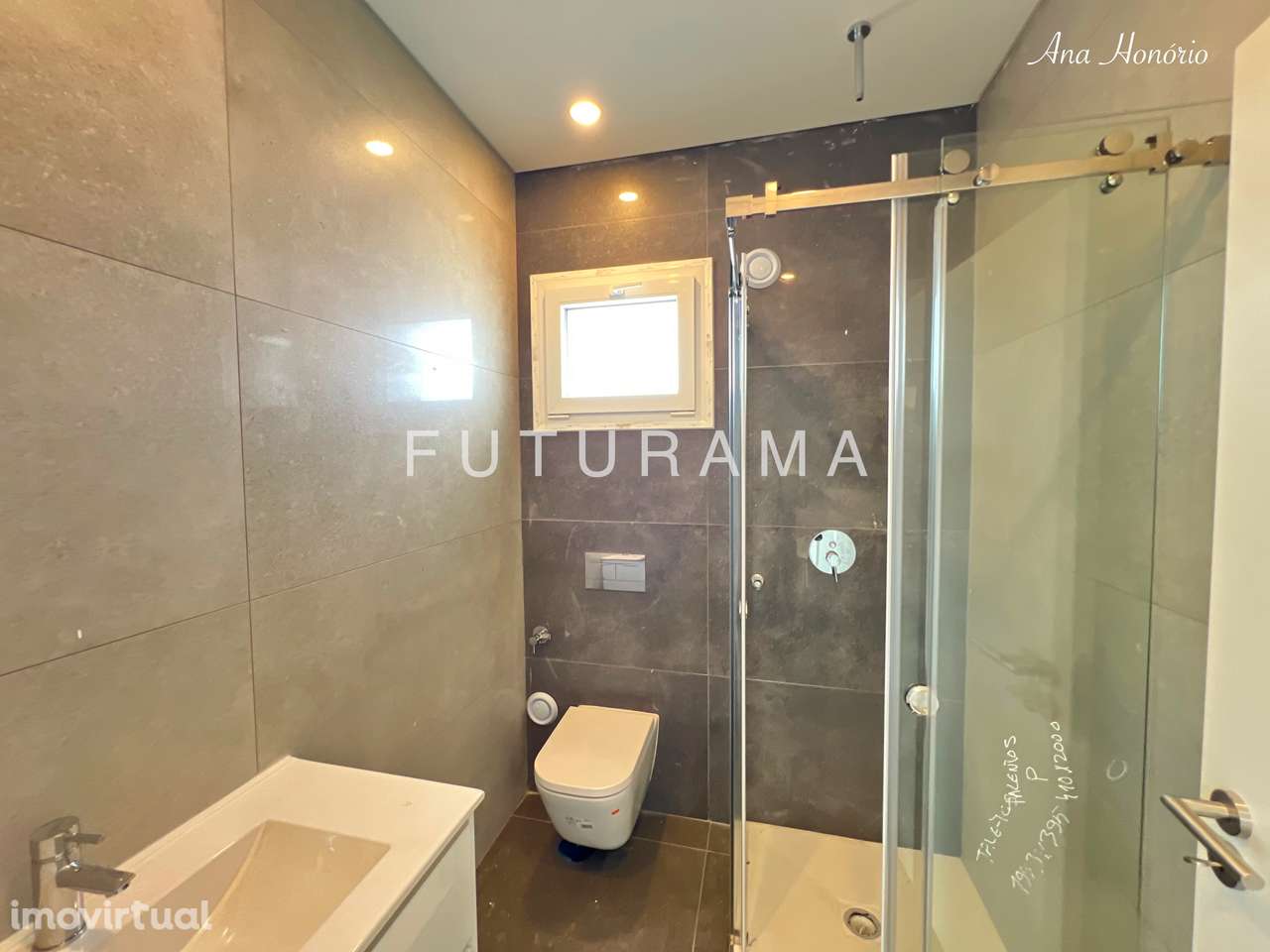 MORADIA ENTRE CAMPO E O MAR T4 + 1 - Azeitão - Grande imagem: 5/60