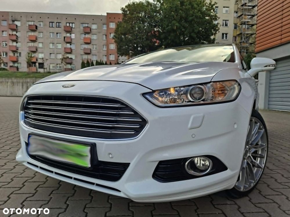 Ford Mondeo 2.0 TDCi STart-Stopp PowerShift-Aut Titanium - 4