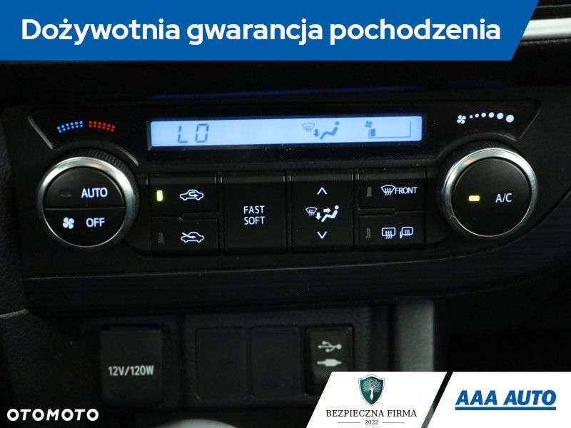 Toyota Auris - 11