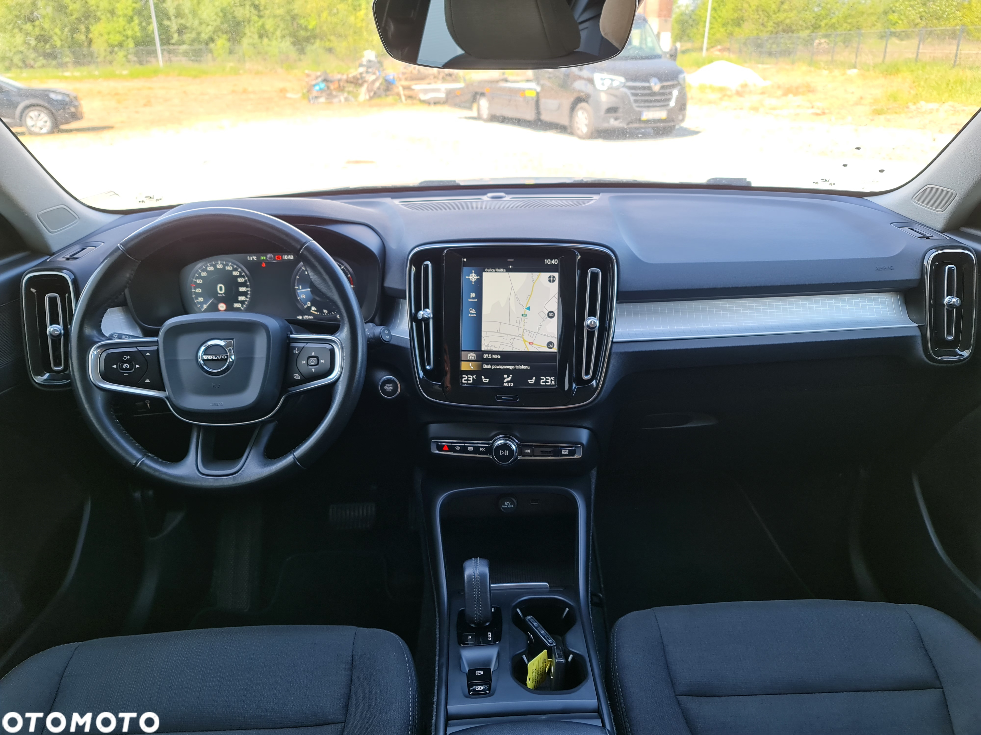 Volvo XC 40 D3 AWD Geartronic Momentum Pro - 10