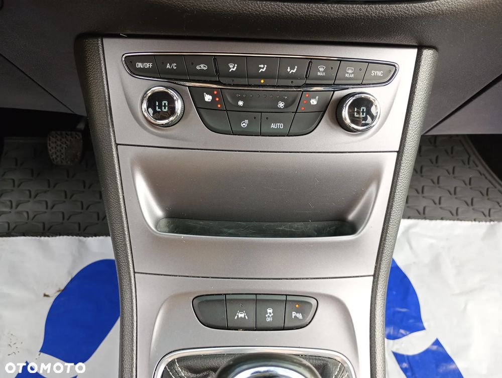 Opel Astra 1.4 Turbo Start/Stop Innovation - 35