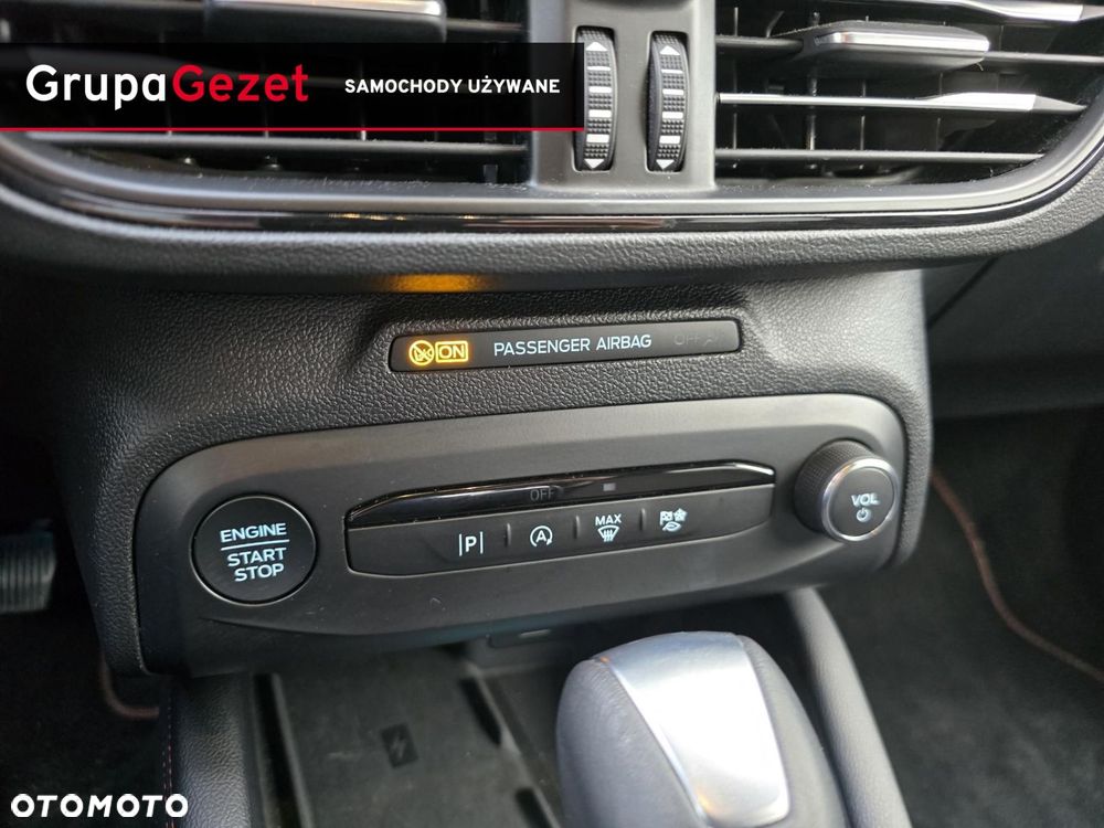 Ford Focus 1.0 EcoBoost mHEV ST-Line X - 25