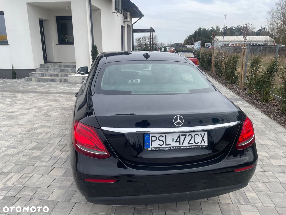 Mercedes-Benz Klasa E 200 d 9G-TRONIC Exclusive - 13