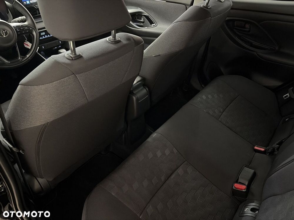 Toyota Yaris Hybrid 1.5 Style - 12