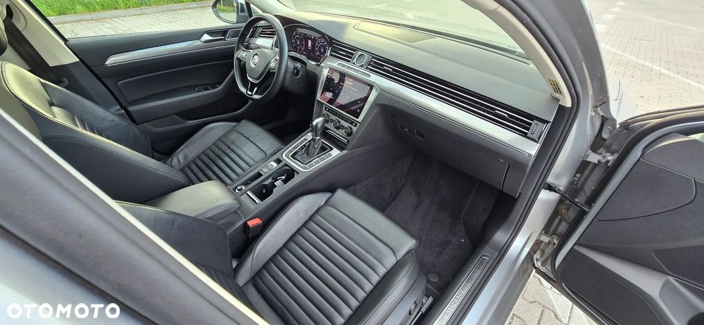 Volkswagen Passat Alltrack 2.0 TDI SCR 4Motion DSG - 8