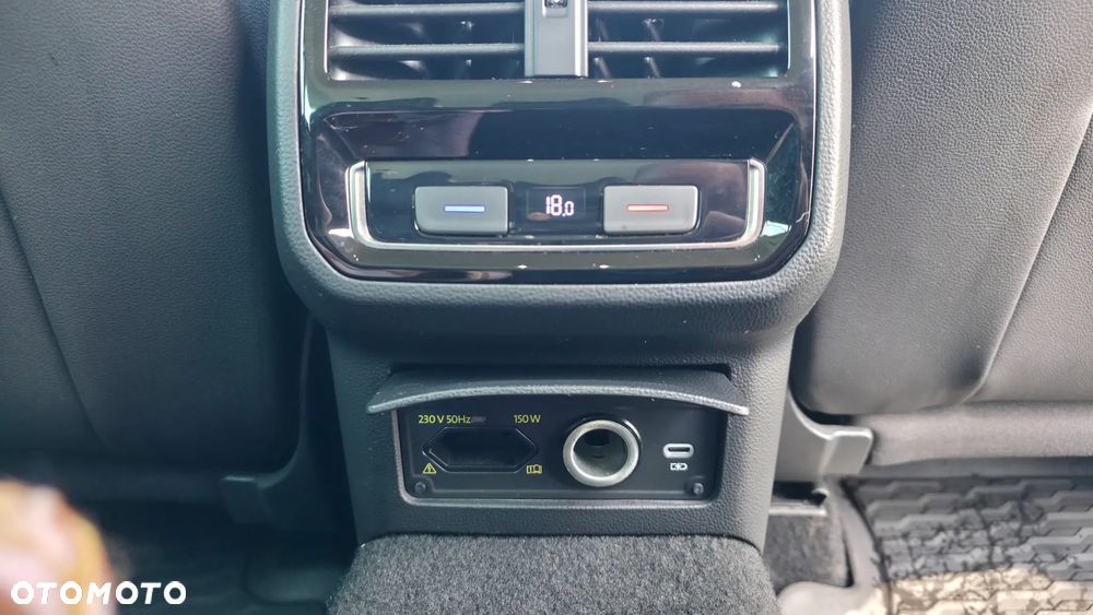 Volkswagen Passat 2.0 TDI SCR DSG Elegance - 25