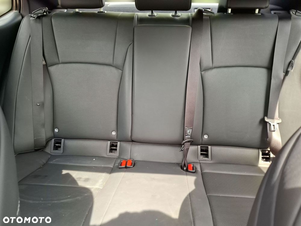 Lexus ES 300h F Sport Edition - 30
