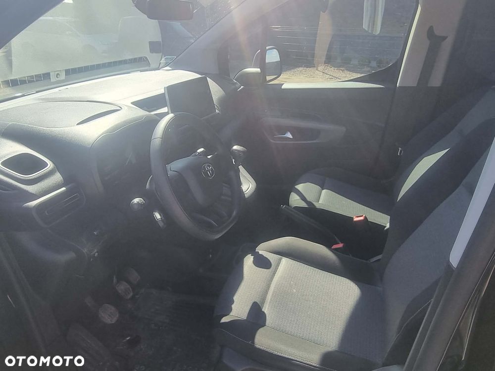 Toyota Proace City Verso Long 1.5 D-4D Family - 8