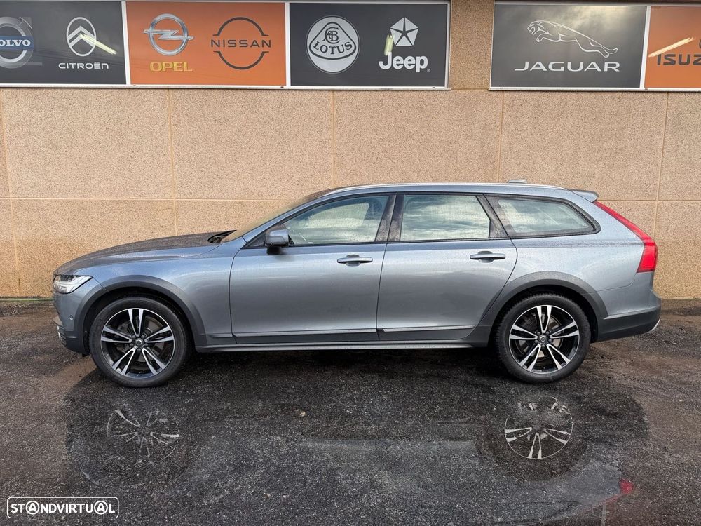 Volvo V90 Cross Country 2.0 D4 Pro AWD Geartronic - 1
