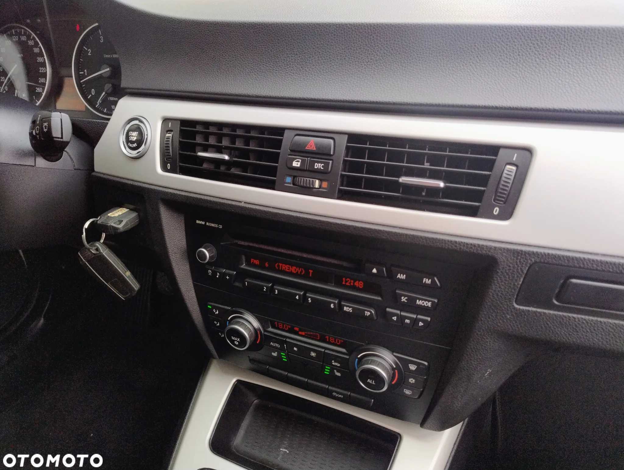 BMW Seria 3 318i - 18