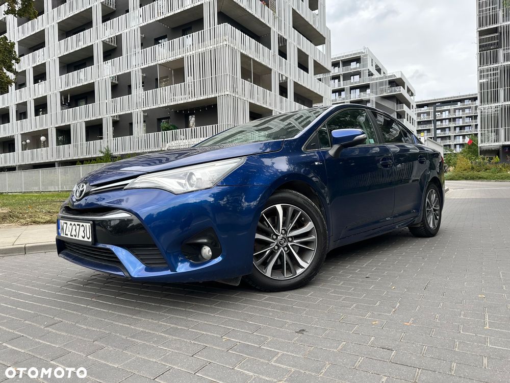 Toyota Avensis 2.0 D-4D Prestige - 2