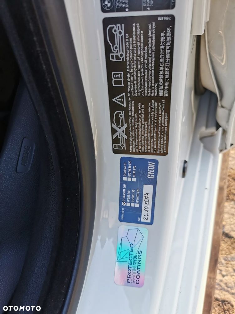 BMW Seria 5 525d xDrive - 38