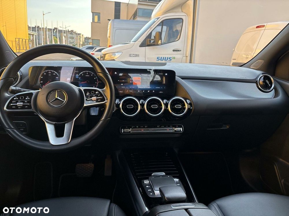 Mercedes-Benz Klasa B 200 4-Matic Progressive 8G-DCT - 15