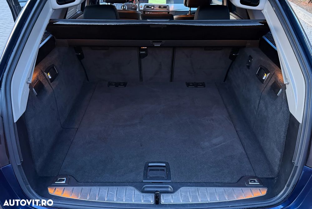 BMW Seria 5 520d Aut. - 27