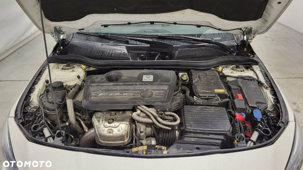 Mercedes-Benz CLA AMG 45 4-Matic - 25